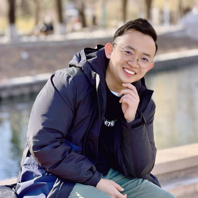 Bernard Mok