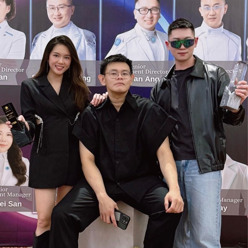 Eva Chia — Awards